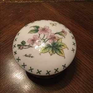 New In Box Studio Nova Trinket Box